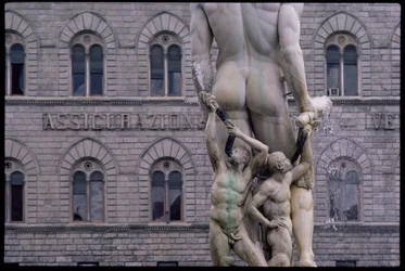 Detalhe da Fonte de Netuno, 1560-75 (ver 134580-134586)